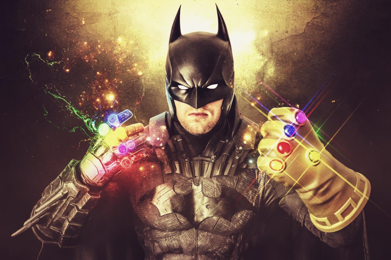 Batman With Thanos Gauntlet 5k