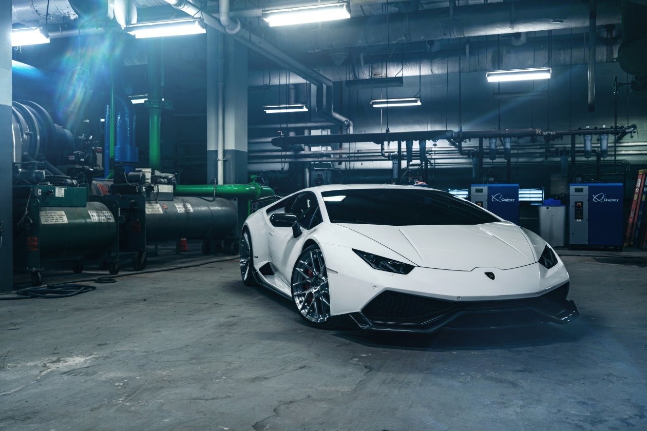 Lamborghini Huracan 8k Photography