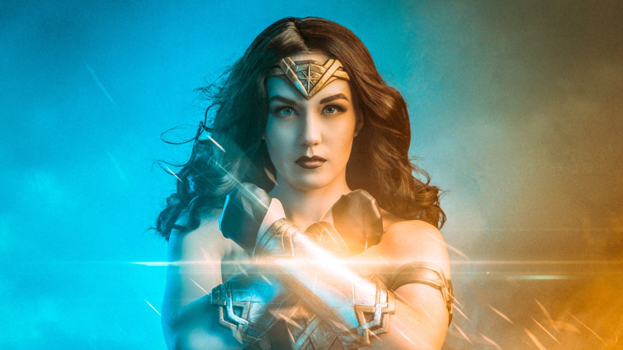 Wonder Woman Cosplay Art