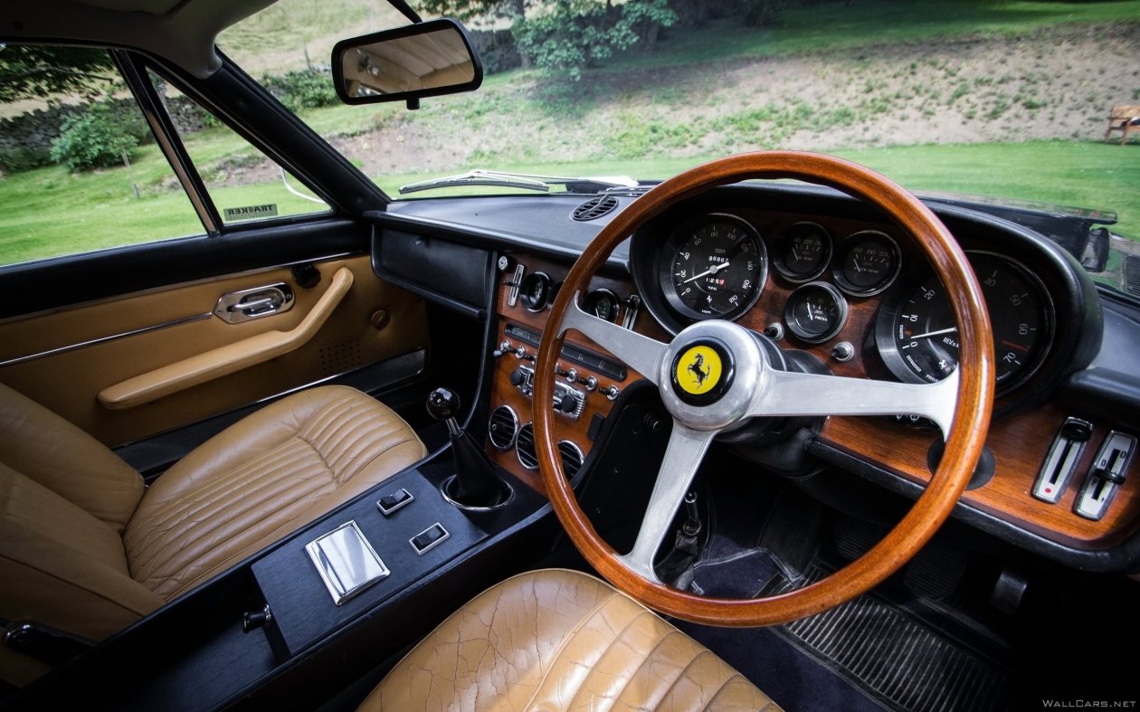 Ferrari 365 GT Interior