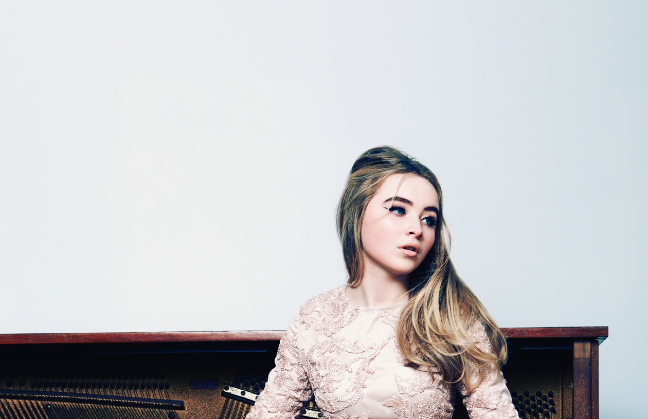 2020 Sabrina Carpenter 4k