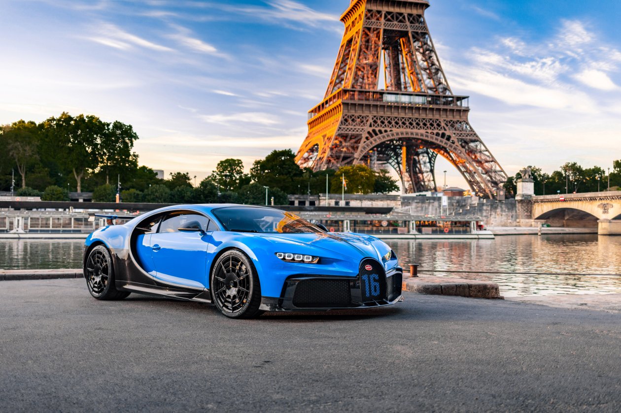 Bugatti Chiron Pur Sport 8k