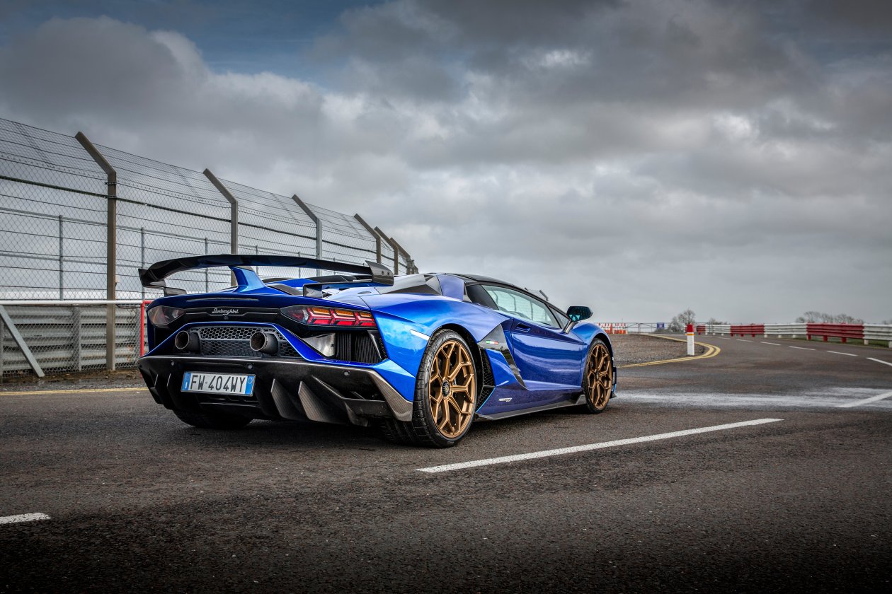 Blue Lamborghini Aventador 2020