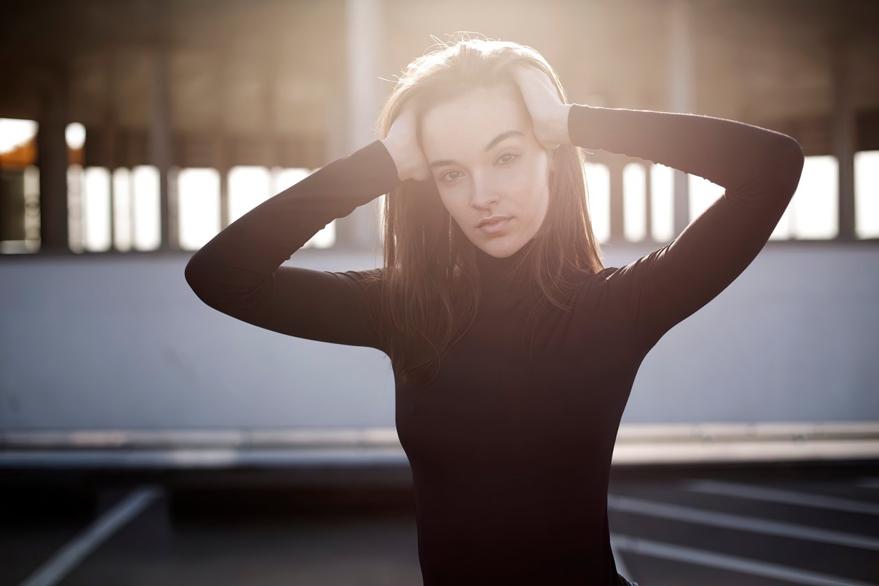 Blonde Girl Hands In Hair Sunbeams 4k