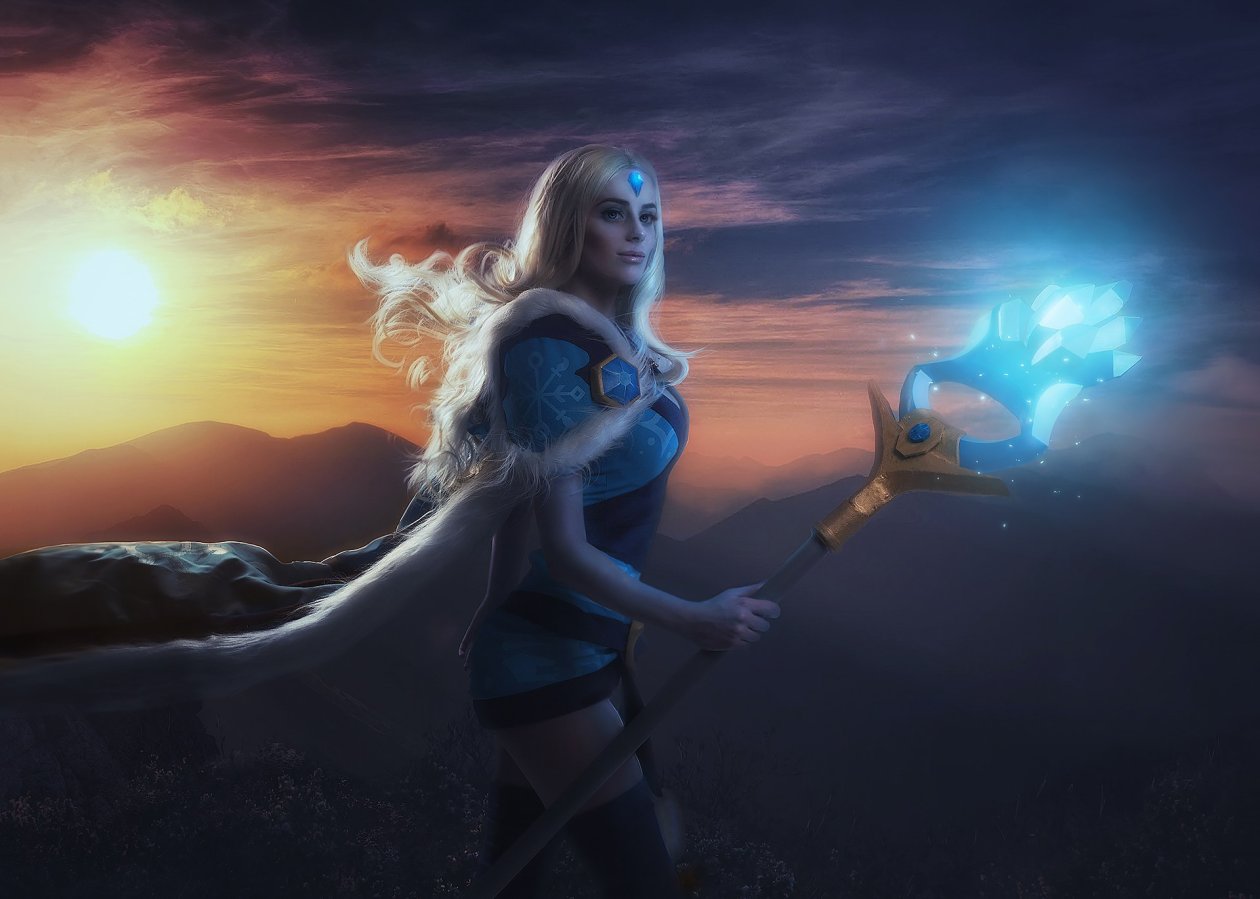 Crystal Maiden DotA 2 Cosplay