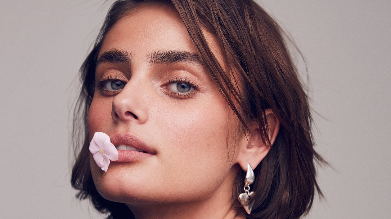 Taylor Hill Photoshoot By Marian Sell 2020 4k