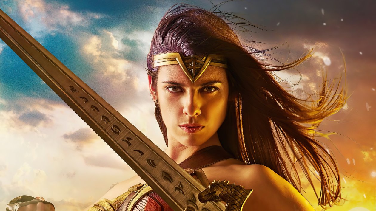 Wonder Woman Cosplay Warrior 4k