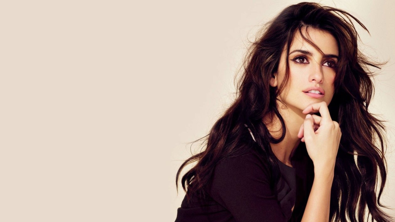 Penelope Cruz Latest