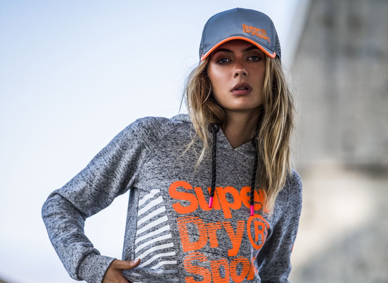 Superdry Fit Model