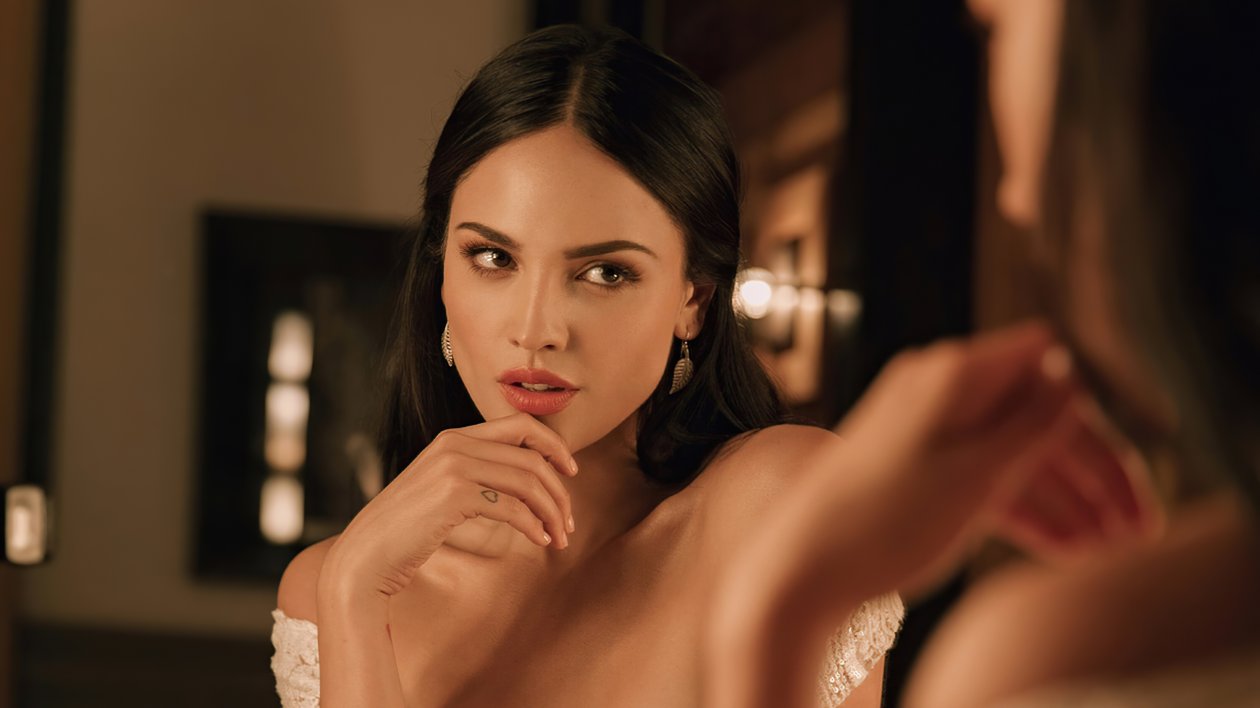 Eiza Gonzalez Smiling 4k