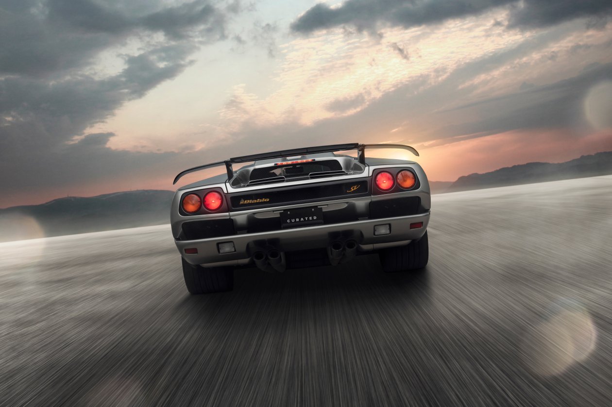 Lamborghni Sv 4k Rear