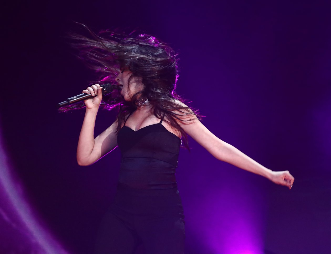 Camila Cabello Performing Live Stage 4k