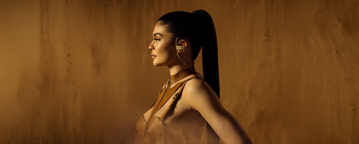 Fond d'écran Kyliejenner Balmain 5k