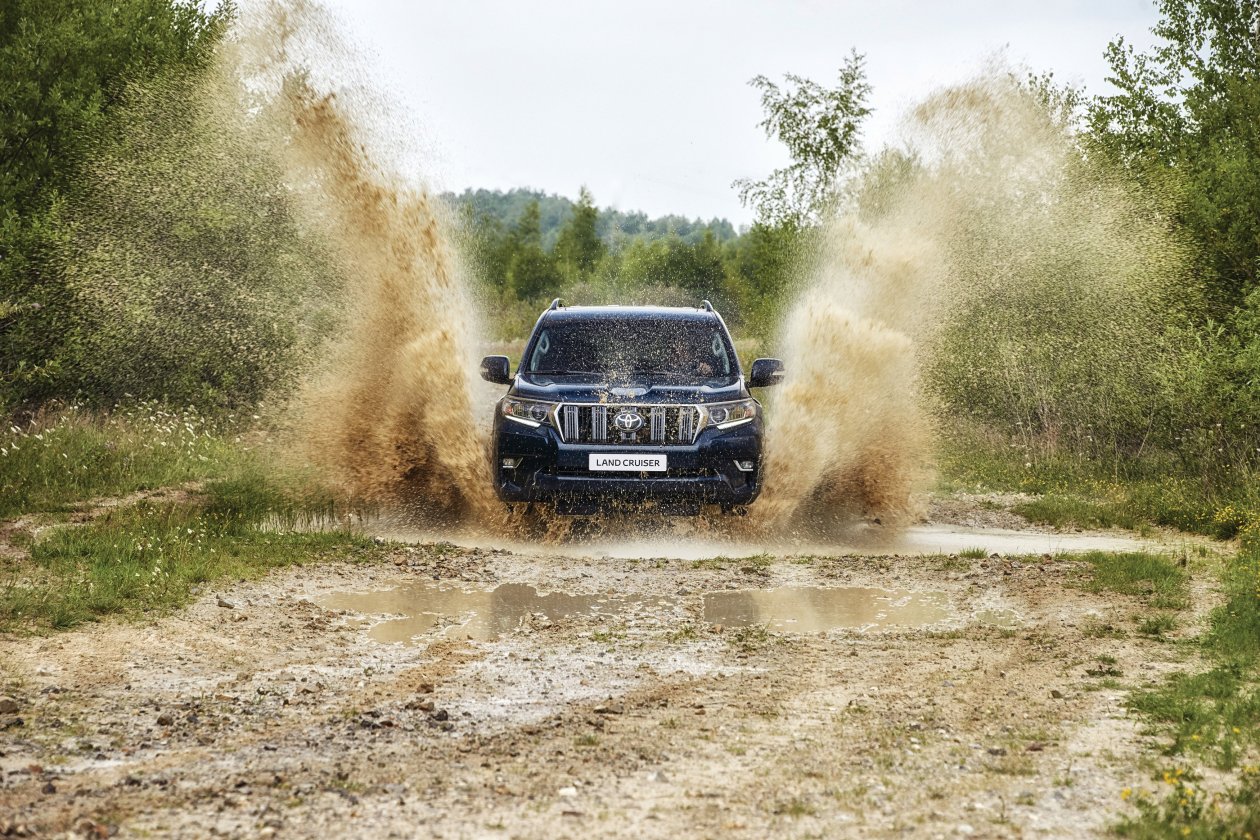 2017 Toyota Land Cruiser