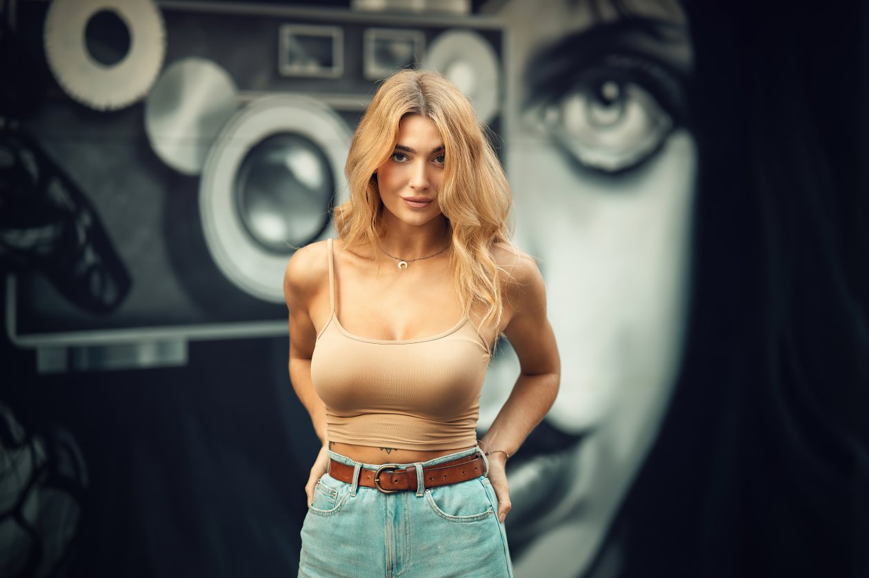 Girl Tank Top Street Outdoor 4k