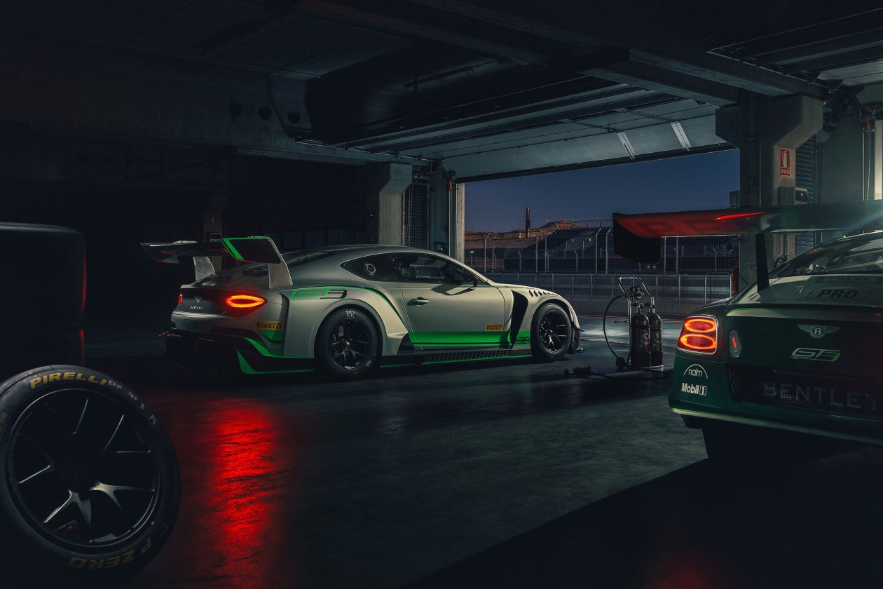 Bentley Continental GT3 4k