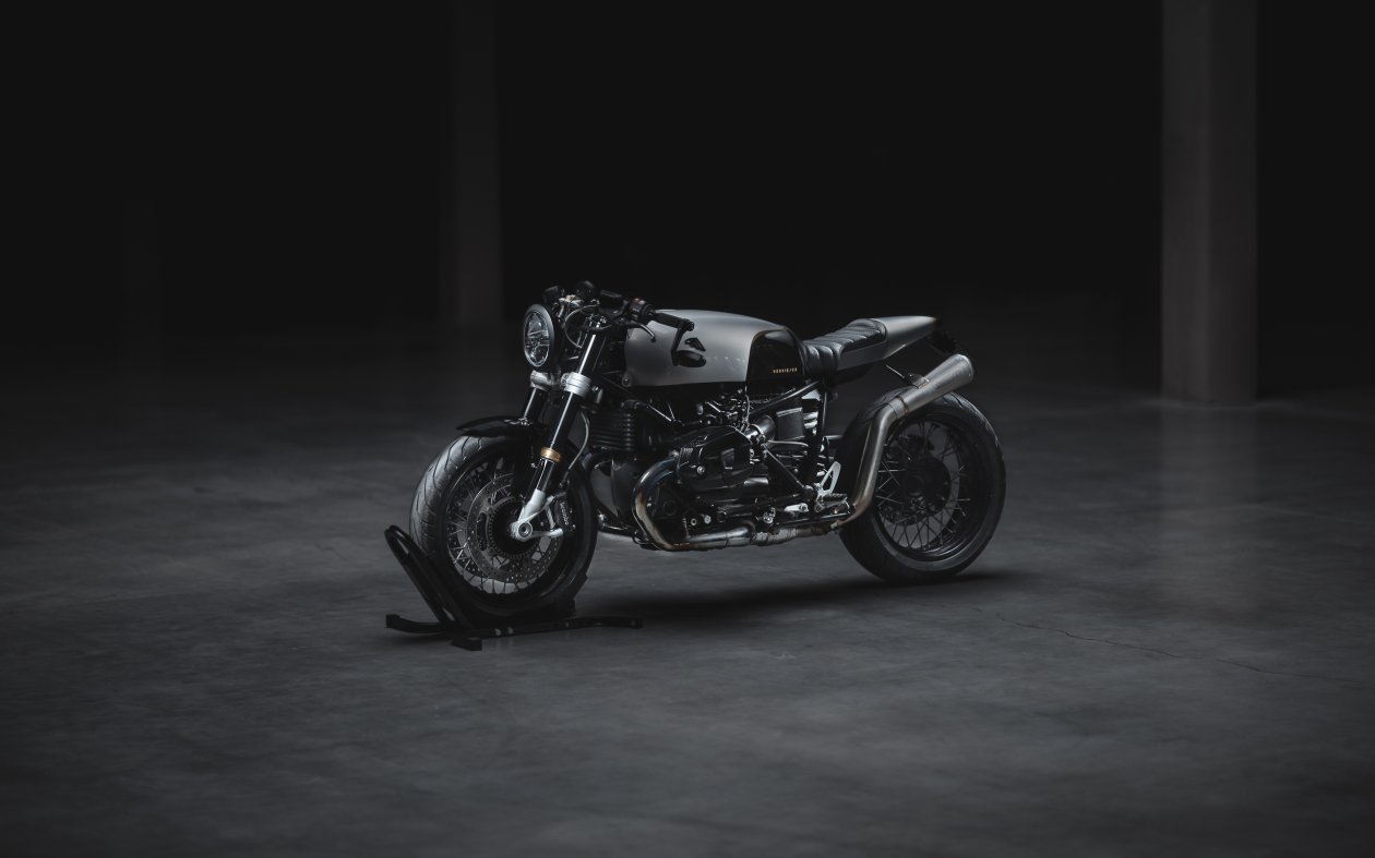 BMW R9T