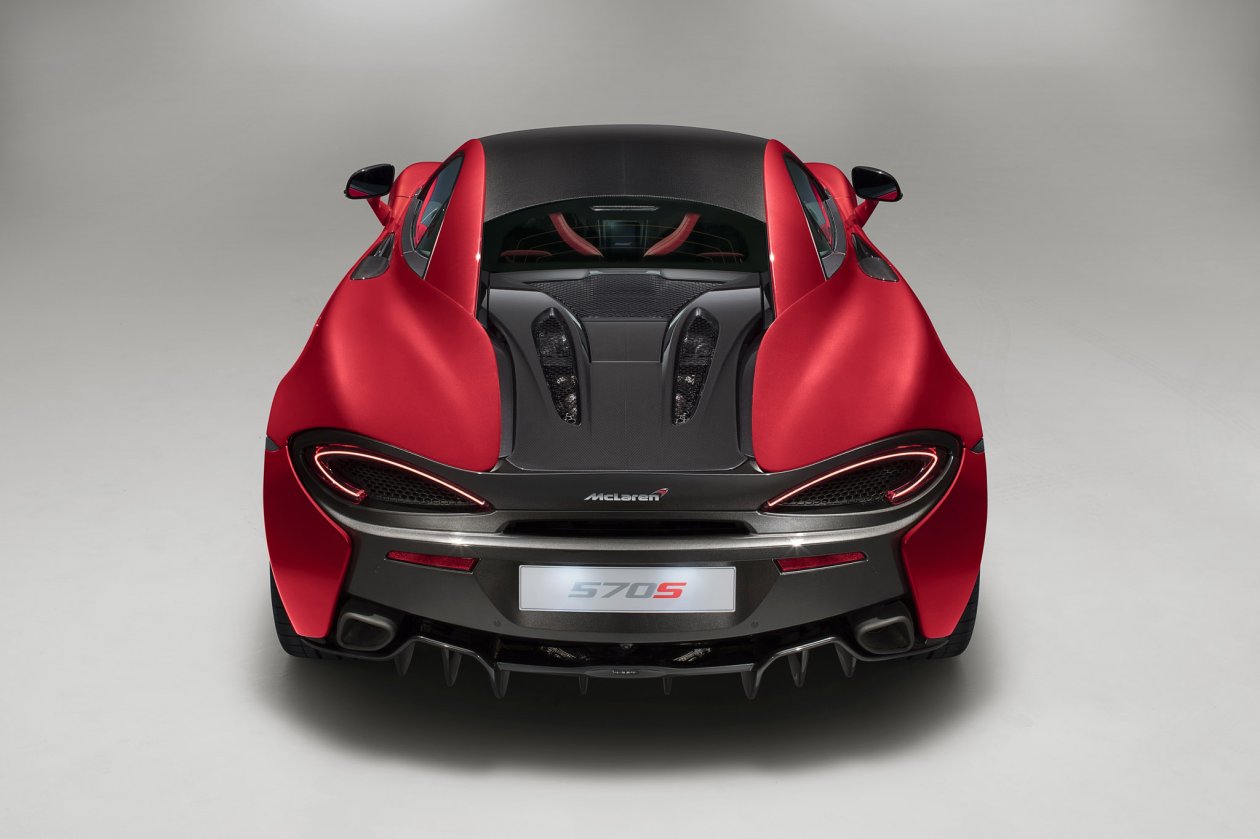 McLaren 570S Vermillion Red
