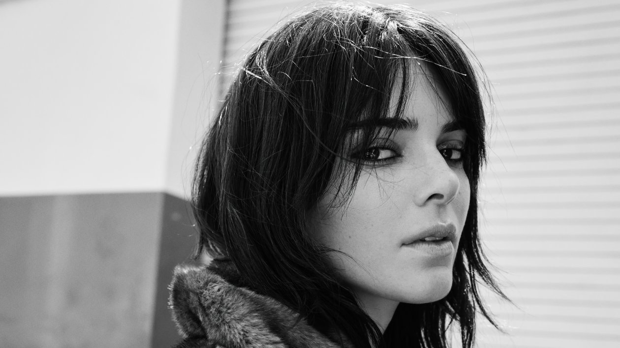 Kendall Jenner Elle Magazine Monochrome 5k