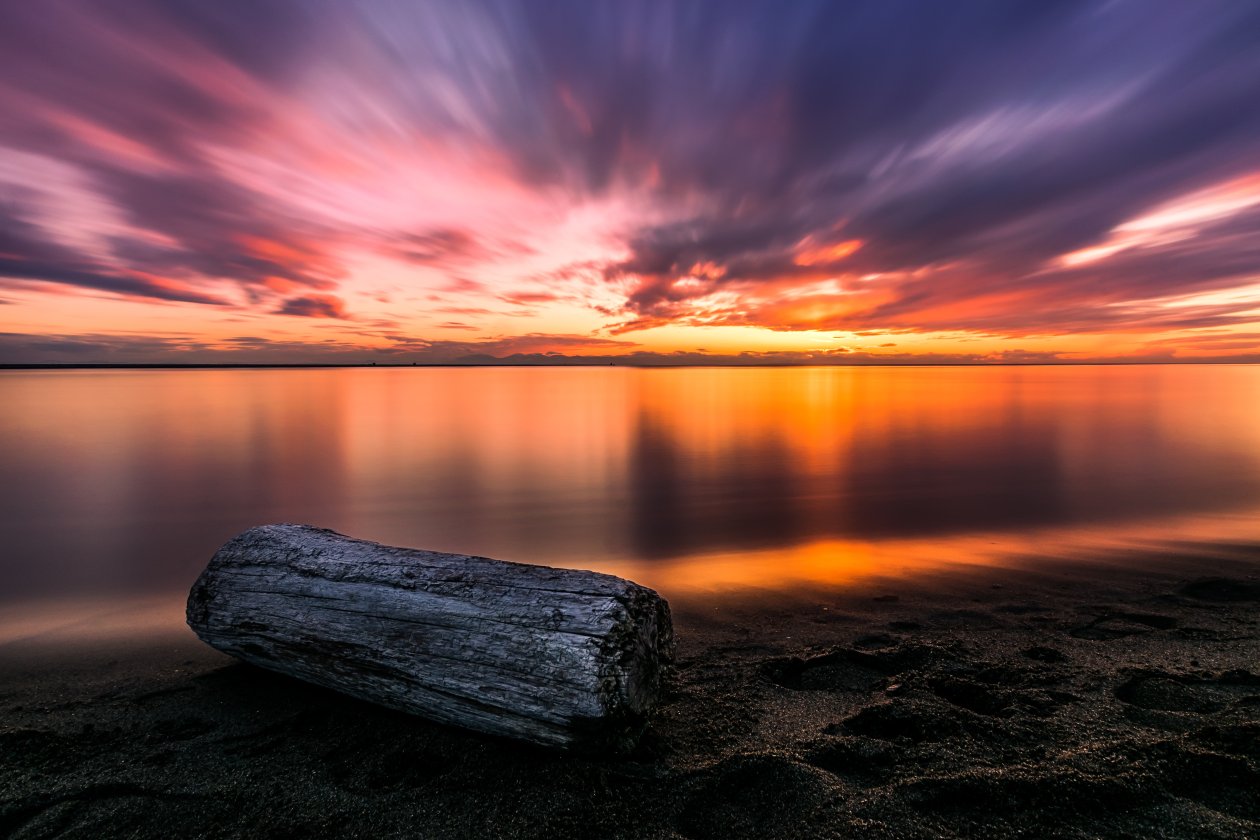 5k Seashore At Golden Hour