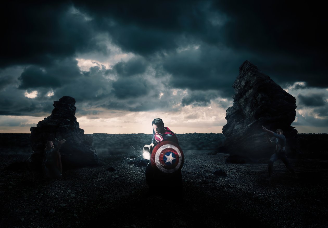 Superman Holding Mjolnir And Captain America Shield 4k