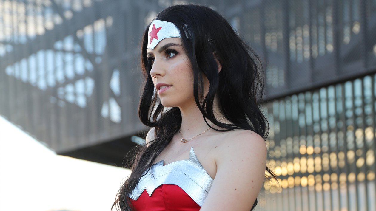 New Wonder Woman Cosplay