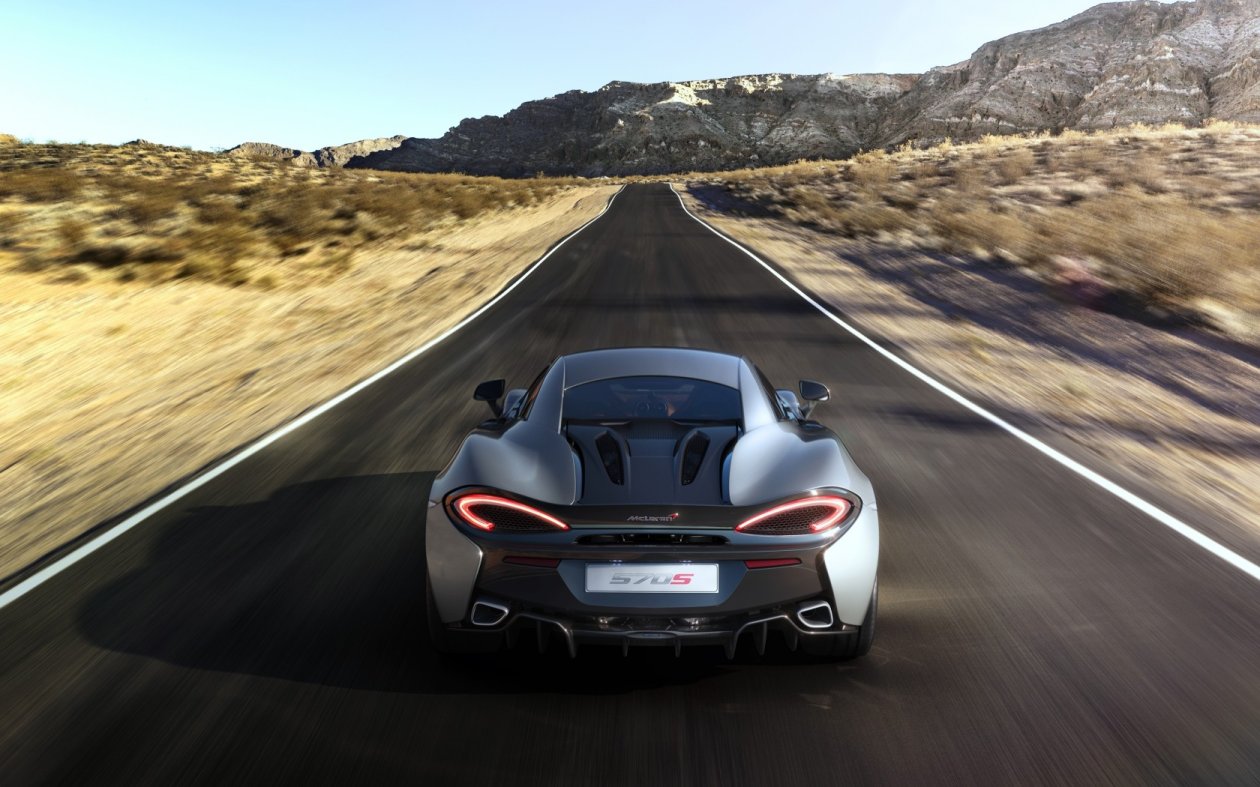 Mclaren 570S On Desert Road