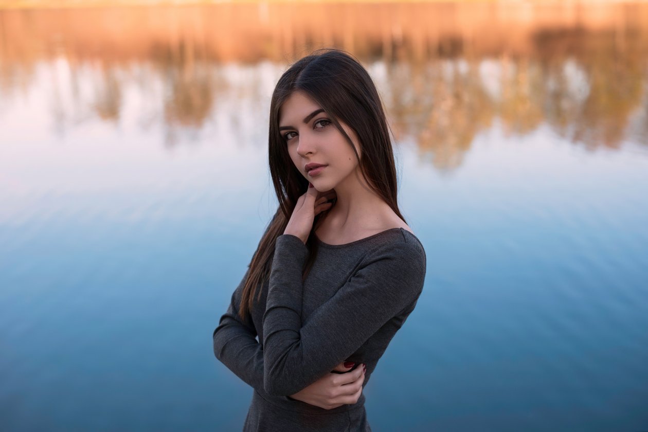 Brunette Girl Lake Side Depth Of Field