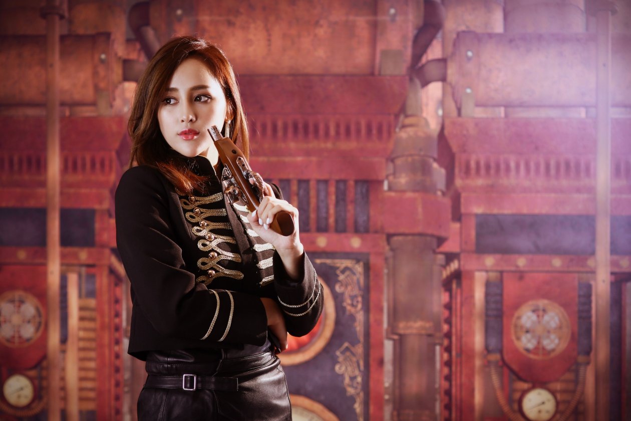 Asian Girl With Pistol Cosplay 4k