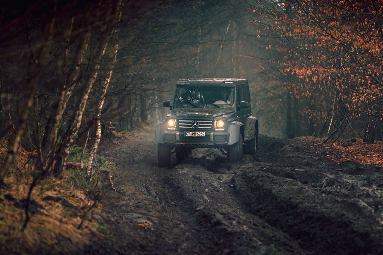 Mercedes G500 4x4 Off Roading 5k