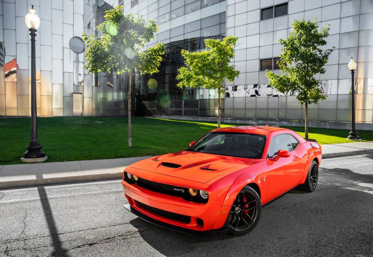 Dodge Challenger SRT Hellcat Widebody 4k