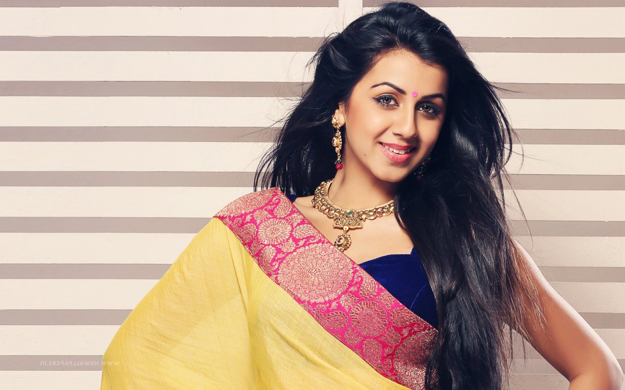Fond d'écran Nikki Galrani
