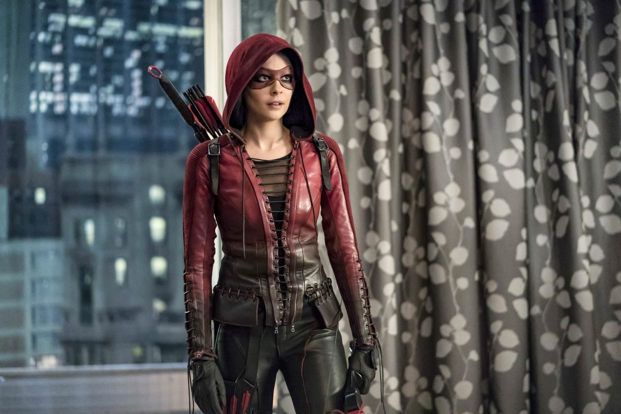 Willa Holland As Thea Queen In Arrow Tv Series