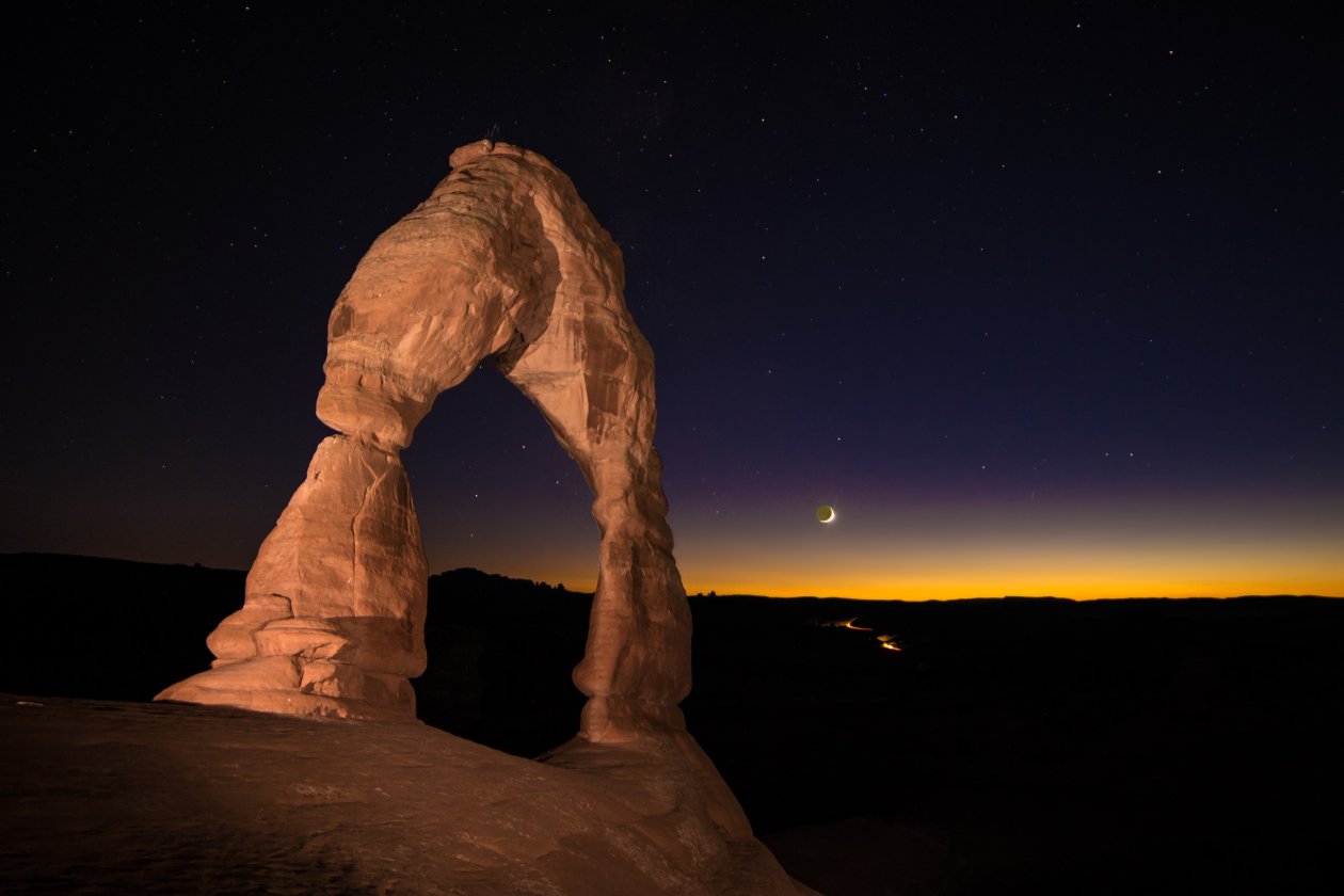 Rock Formation In The Middle Of Night Sky 4k