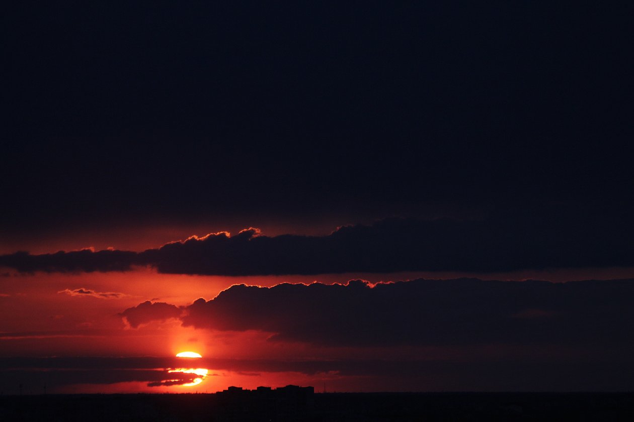 Beautiful Sunset Dark 4k