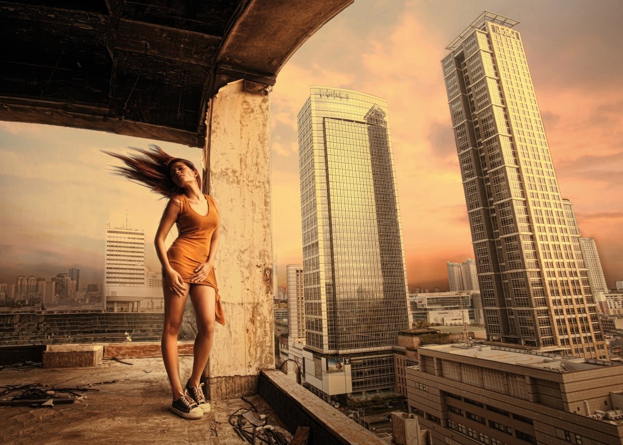 Girl Construction Side Hairs Flying 4k