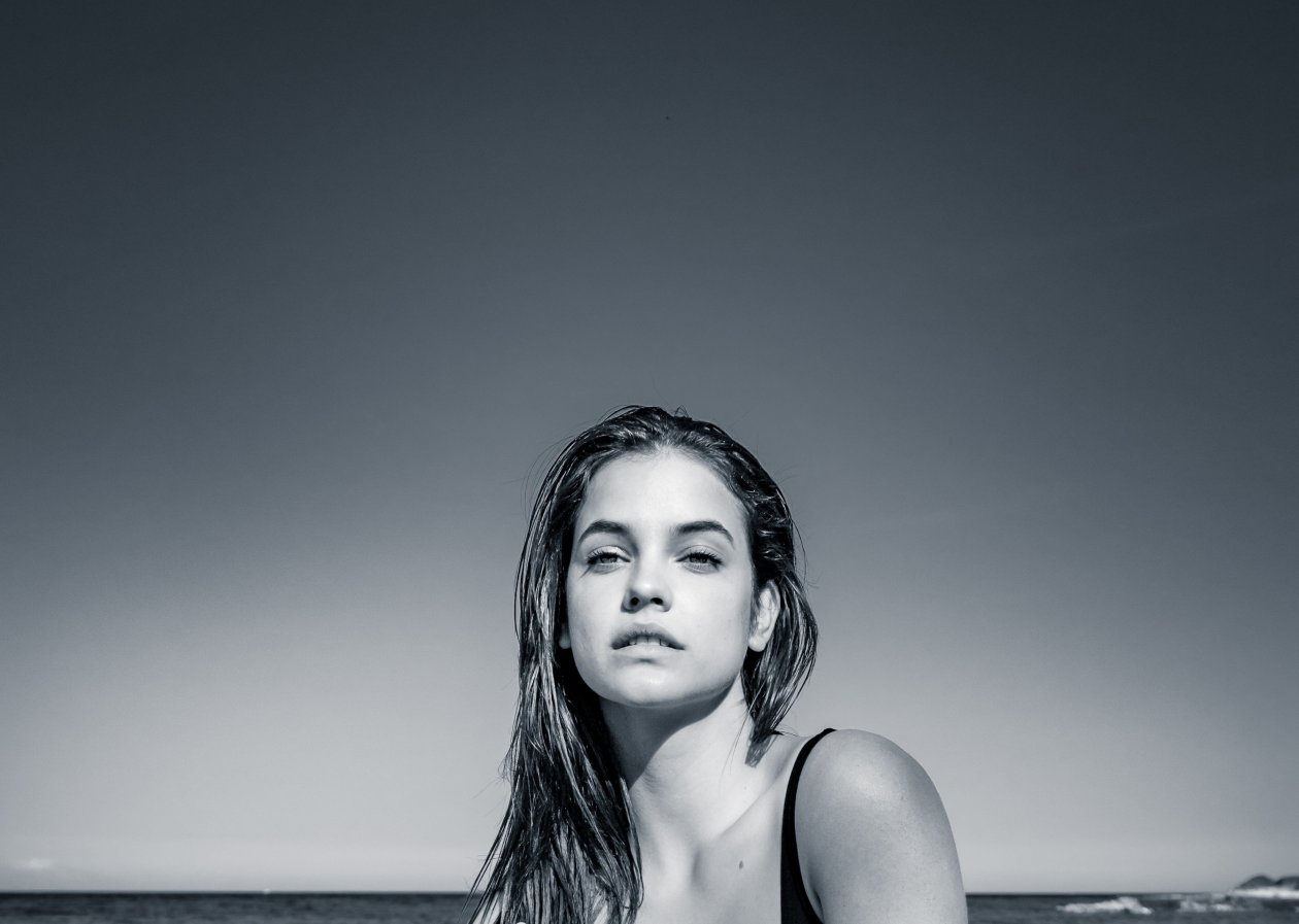 Barbara Palvin Monochrome 4k