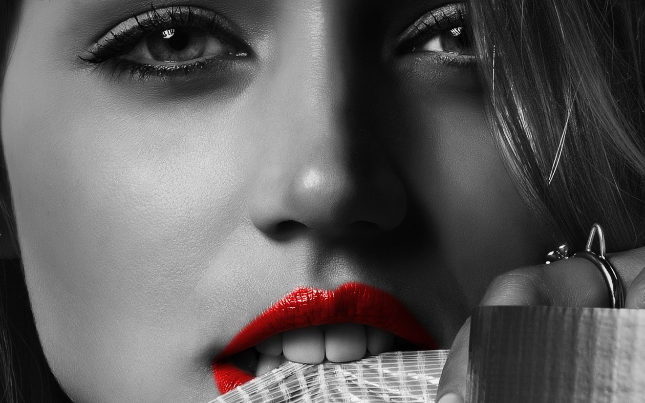 Red Lip Girl