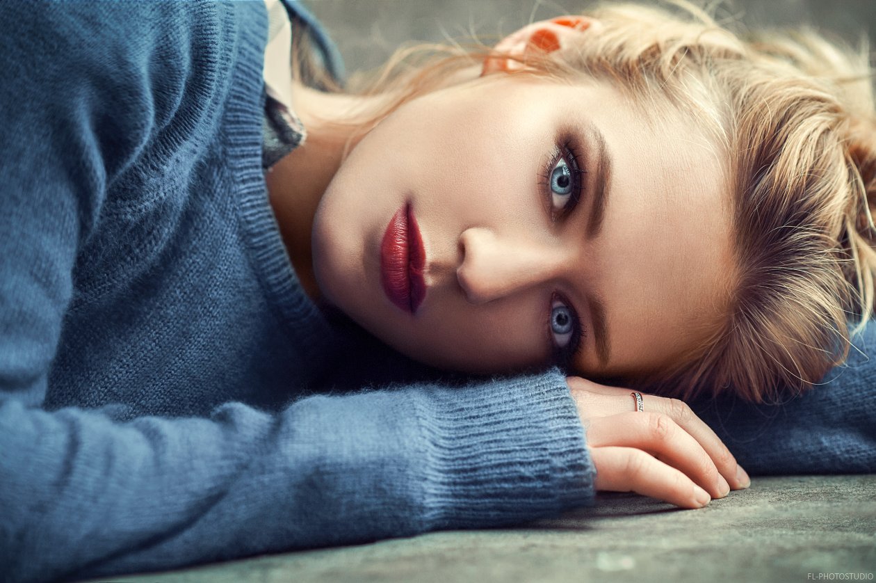 Blue Eyes Girl
