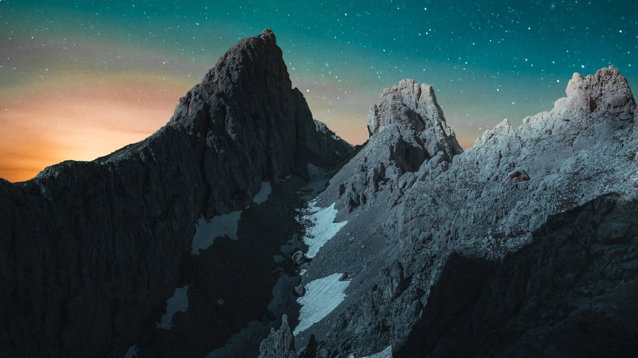 Vibrant Evening Sky Rocks Mountains 4k