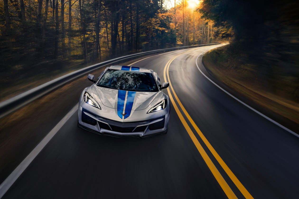Chevrolet Corvette E Ray Front 4k