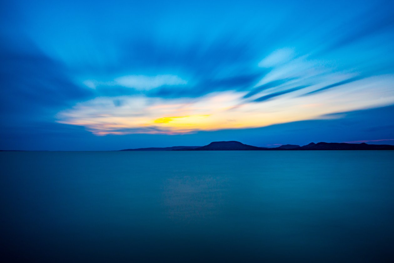 Clear Sea Horizon