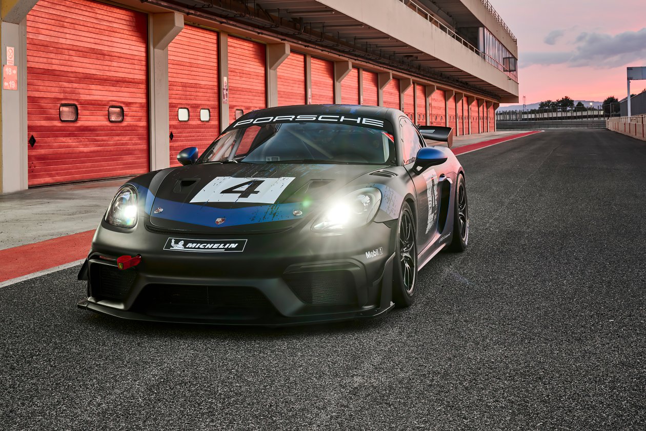 Porsche 718 Cayman GT4 RS Clubsport 5k