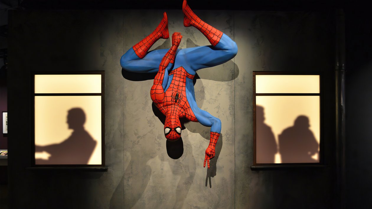Spiderman Hanging