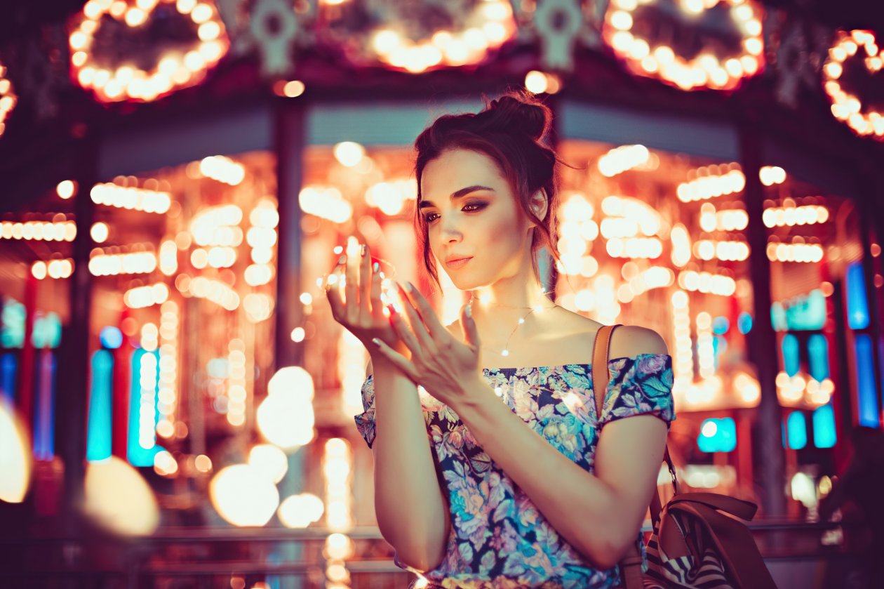Women Outdoor Brown Eyes Lights