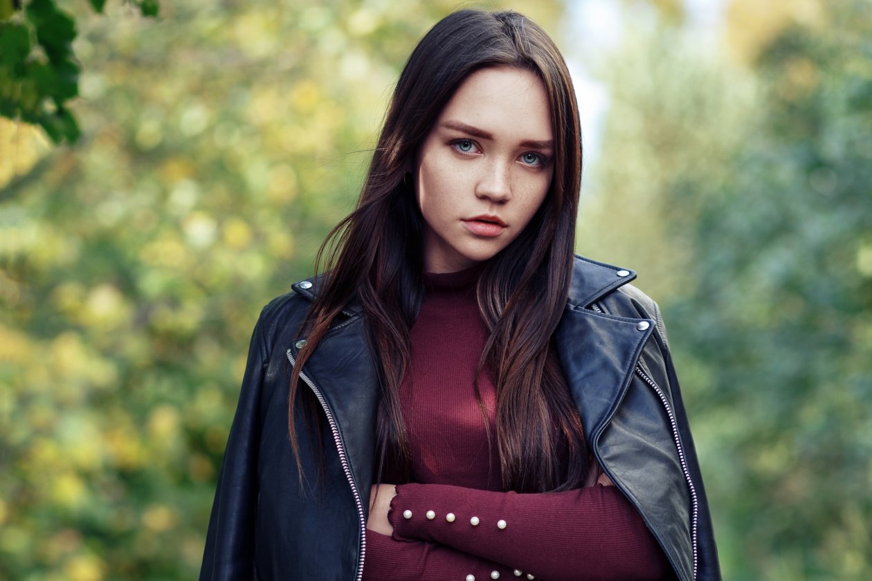 Girl Jacket Glance Brown Haired 4k