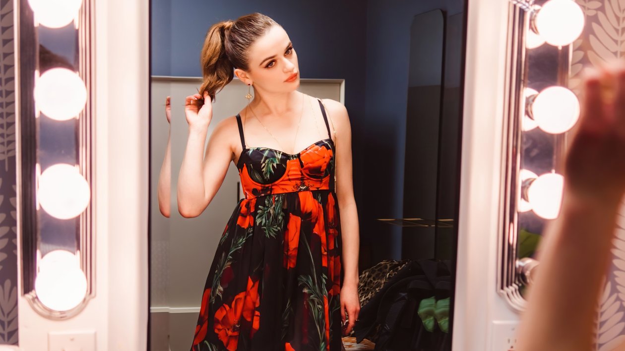 Joey King The In Between Press Shoot