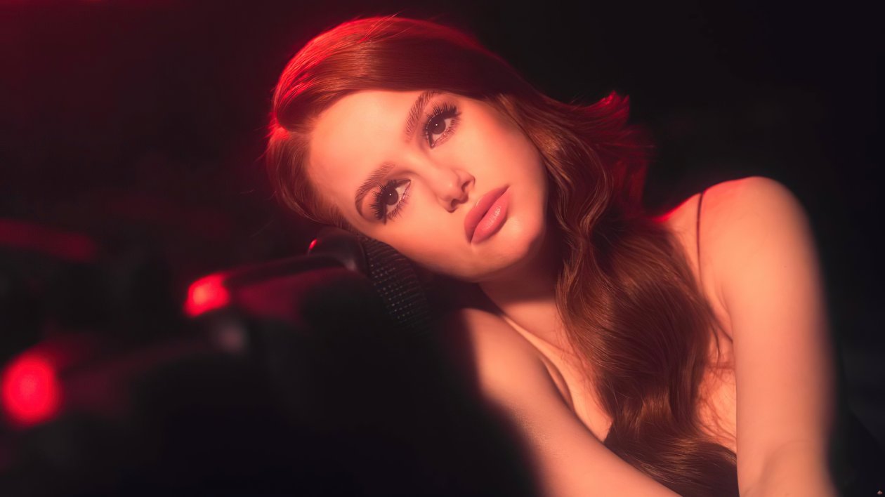 2022 Madelaine Petsch Schon Magazine