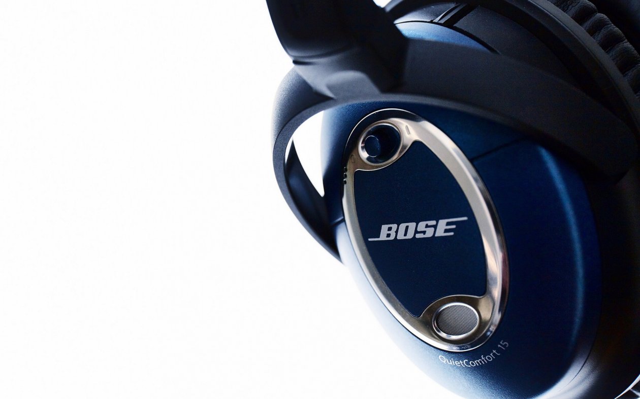 Bose Headphones Logo