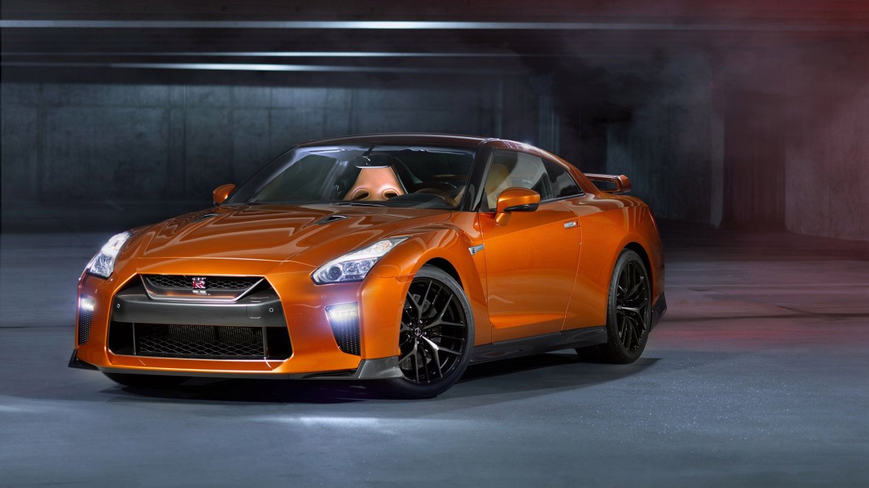 2017 Nissan GTR Orange
